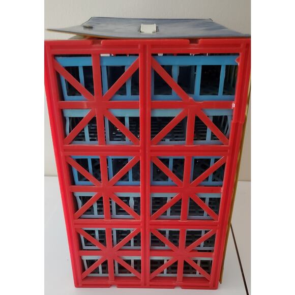 Tara Toy Corp 72 Car Garage Carry Case Number 20700 - Picture 7 of 9